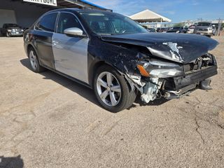 2012 Volkswagen Passat 2.5L SE - Primary Damage Right Image